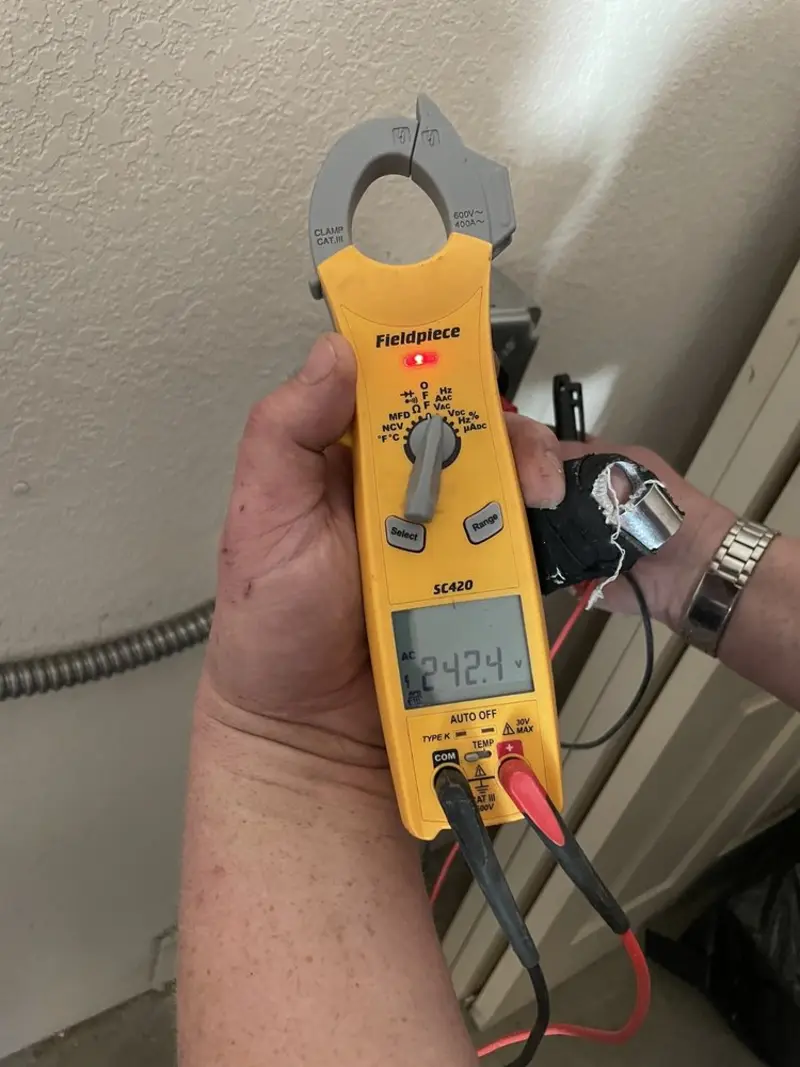 Voltage testing with clamp meter during Generator Installation in Lyman